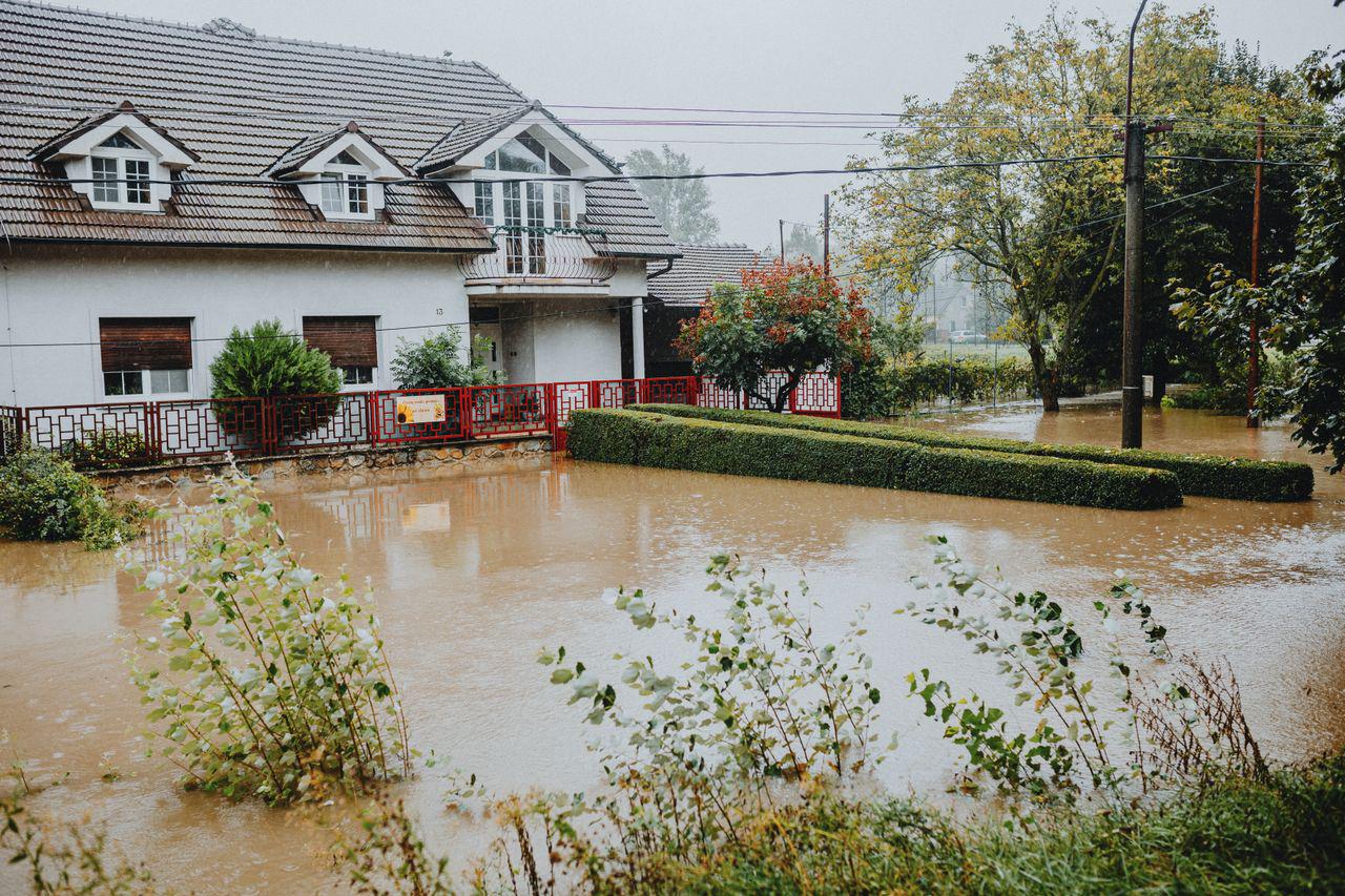 Damage Floodwater Causes