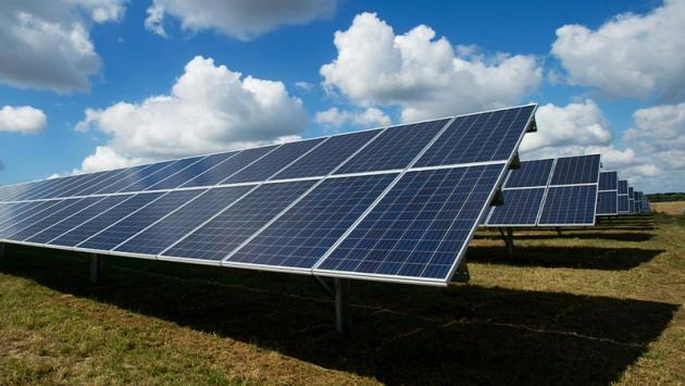 portable-power-station-solar-panel 