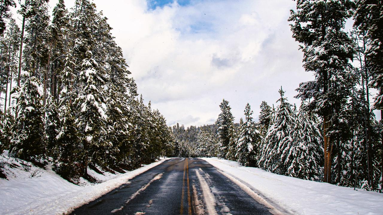 The snowy roads of Montana